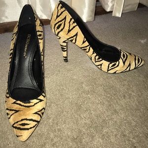 Never worn 7 1/2 stiletto heels